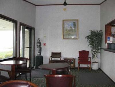 Knights Inn Cleveland/מקדוניה מסעדה תמונה